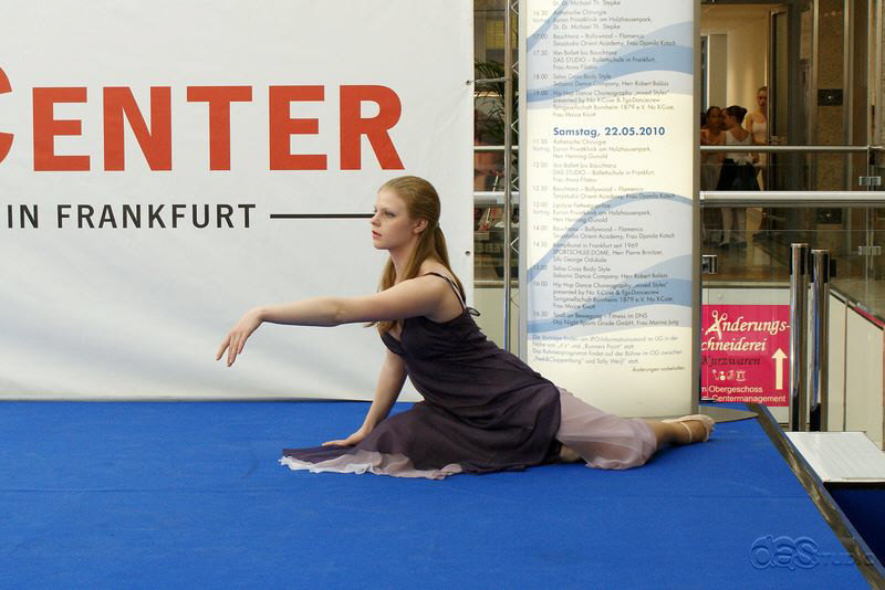 (c) DAS Studio Frankfurt  Hessen-Center,  Frankfurt findet vom 17. bis 22. Mai 2010 eine Aktionswoche «Gesundheit in Deutschland»  Ballett und Gymnastik Konzert Aufführung