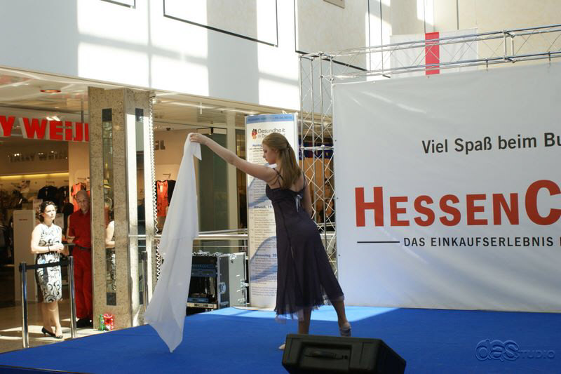 (c) DAS Studio Frankfurt  Hessen-Center,  Frankfurt findet vom 17. bis 22. Mai 2010 eine Aktionswoche «Gesundheit in Deutschland»  Ballett und Gymnastik Konzert Aufführung