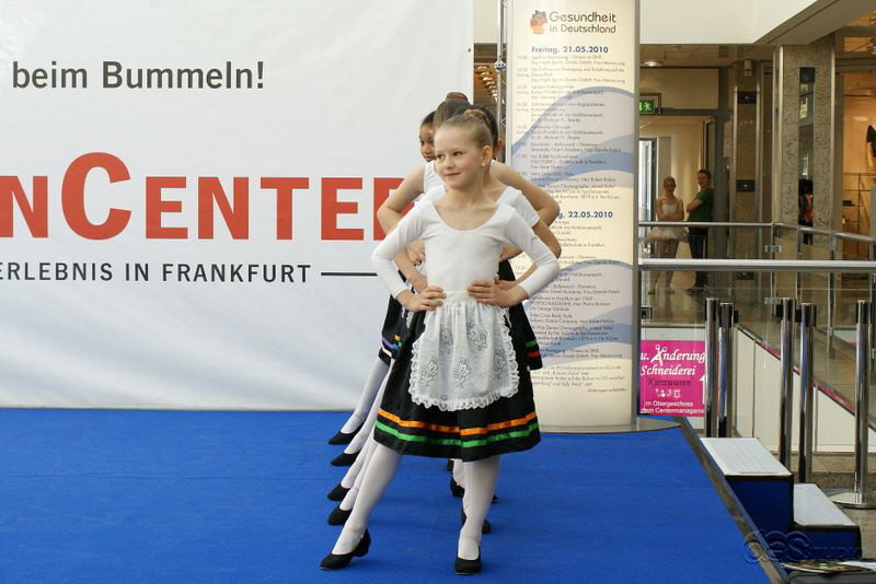 (c) DAS Studio Frankfurt  Hessen-Center,  Frankfurt findet vom 17. bis 22. Mai 2010 eine Aktionswoche «Gesundheit in Deutschland»  Ballett und Gymnastik Konzert Aufführung