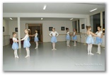 DAS
                              Studio Frankfurt: Tanz, Kinderballett
                              Pre-Ballett Gymnastik Klassisches Ballett
                              Kindertanz Kinderballett uvm.