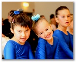 DAS
                            Studio Frankfurt: Pre-Ballett RSG
                            Rhythmische Sportgymnastik Klassisches
                            Ballett Kindertanz Kinderballett
                            Классический балет Художественная гимнастика
                            Подготовка к балету Детские танцы