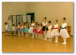 DAS
                            Studio Frankfurt: Pre-Ballett RSG
                            Rhythmische Sportgymnastik Klassisches
                            Ballett Kindertanz Kinderballett
                            Классический балет Художественная гимнастика
                            Подготовка к балету Детские танцы