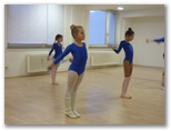 DAS
                            Studio Frankfurt: Pre-Ballett RSG
                            Rhythmische Sportgymnastik Klassisches
                            Ballett Kindertanz Kinderballett
                            Классический балет Художественная гимнастика
                            Подготовка к балету Детские танцы